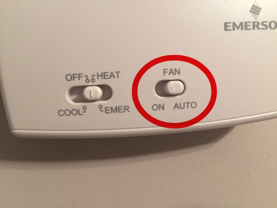 Thermostat fan set on Auto